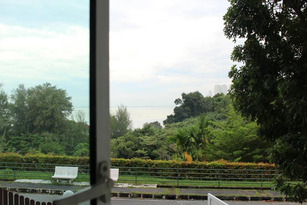 New Seaview Cozy Modern Beach House Tanjung Bungah  Exterior photo